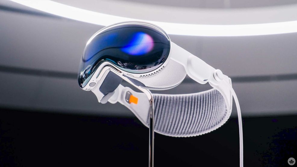 Apple confirms the Vision Pro’s display can run at 96Hz and supports HDR