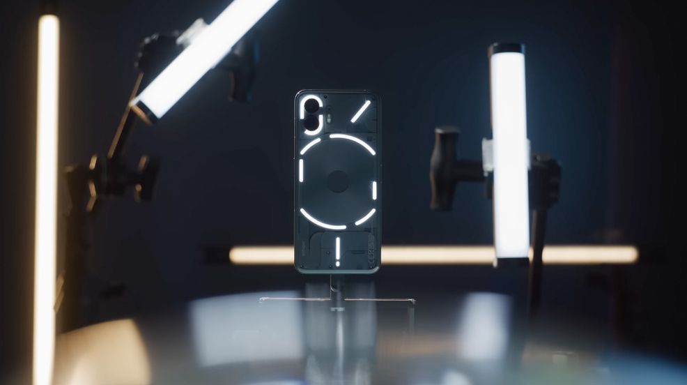 Nothing Phone (2)’s rear glyph is a lot more customizable than its predecessor