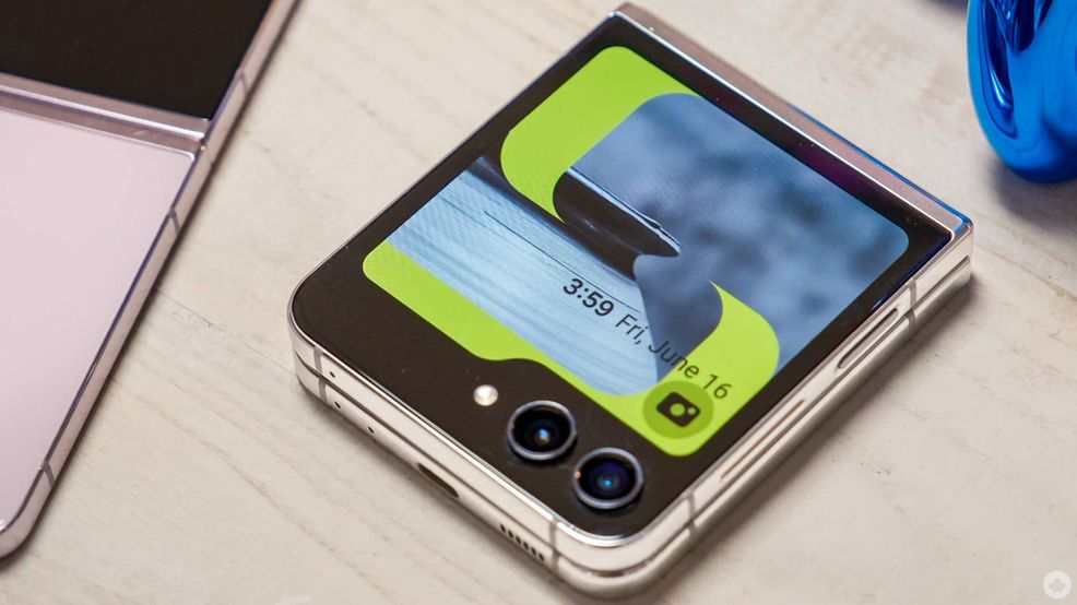 News suggests Samsung Galaxy Z Flip 6 might be in for a battery upgrade