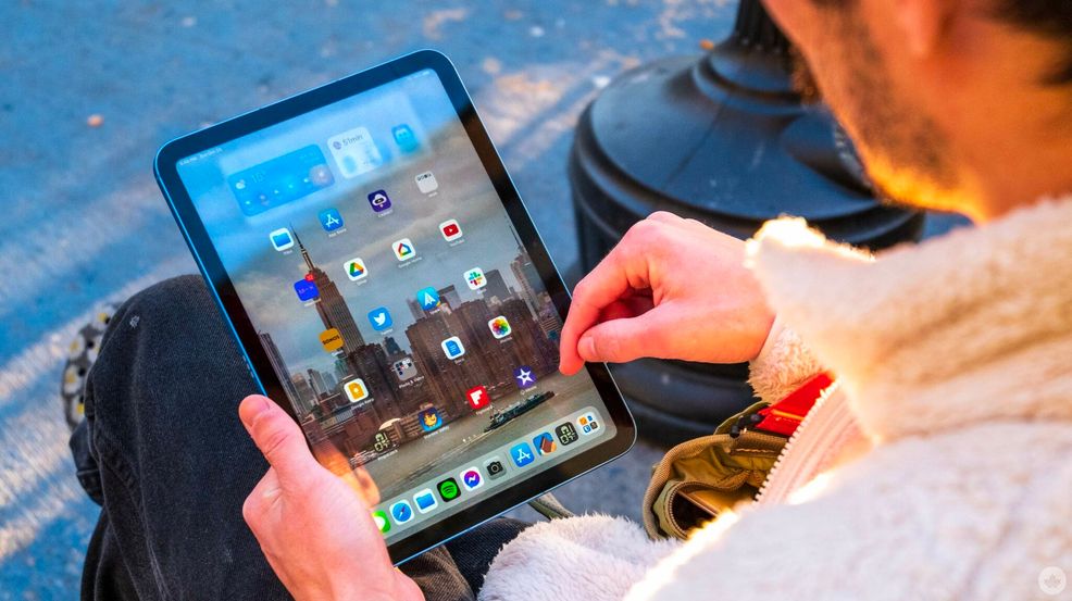 Walmart has the 10th-Gen iPad for $280 off right now [Sold out]