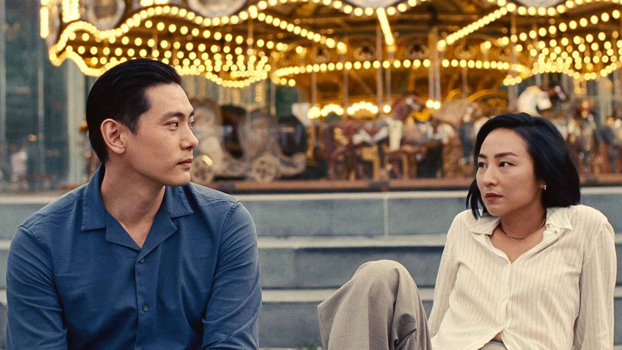 Past Lives Teo Yoo and Greta Lee