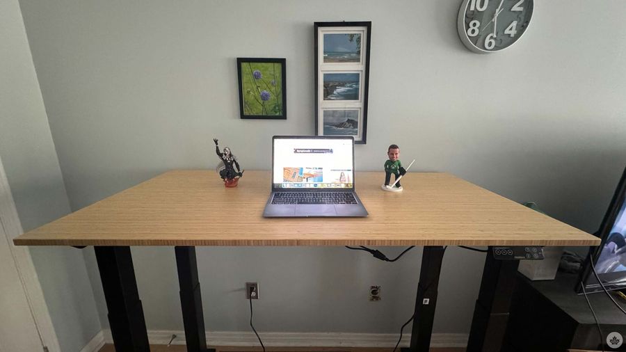Flexispot’s E7 Plus Standing Desk