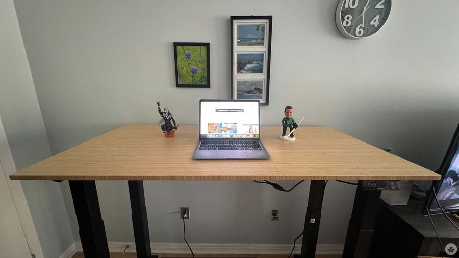 Flexispot’s E7 Plus Standing Desk