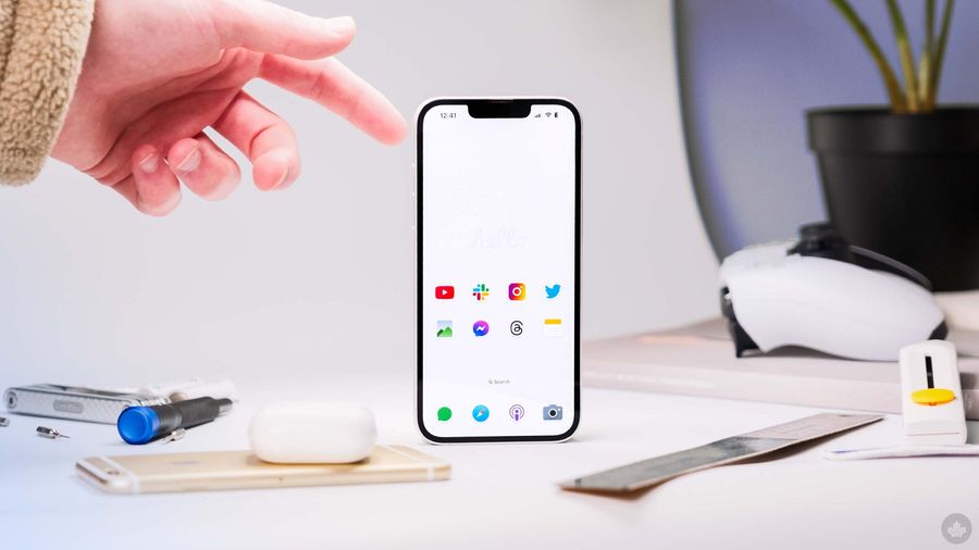 The iPhone 16e.