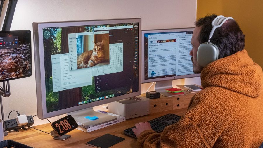 Brad's desk with the Apple Cinema HD 30