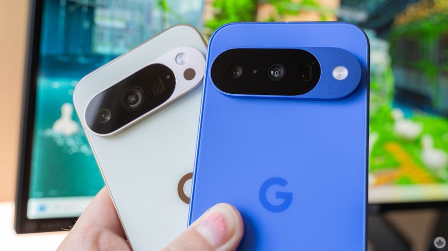 Pixel 10 Pro (left) and Pixel 10 (right).
