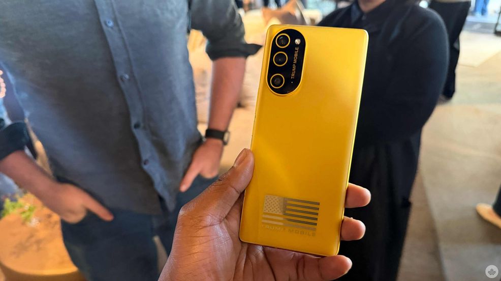 Trump Phone is a gold-painted HTC phone from two years ago
