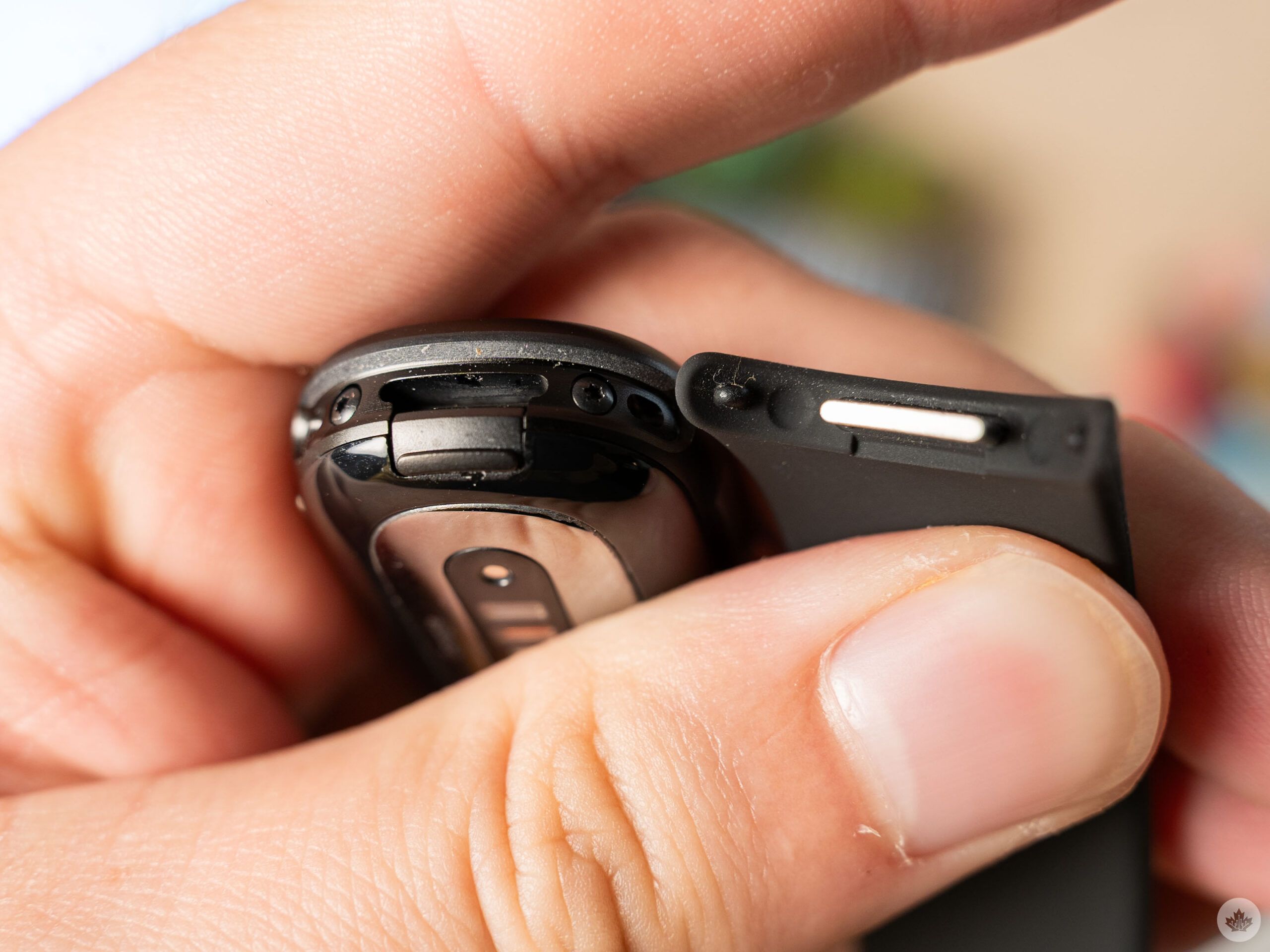 Fitbit Edge band clasp.